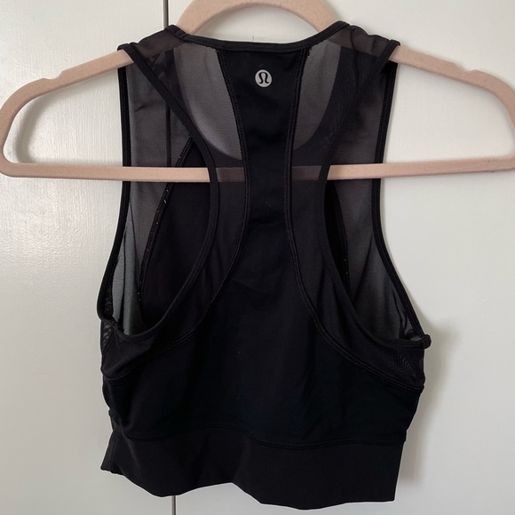 Lulu lemon Black Crop Top - Picture 4 of 4